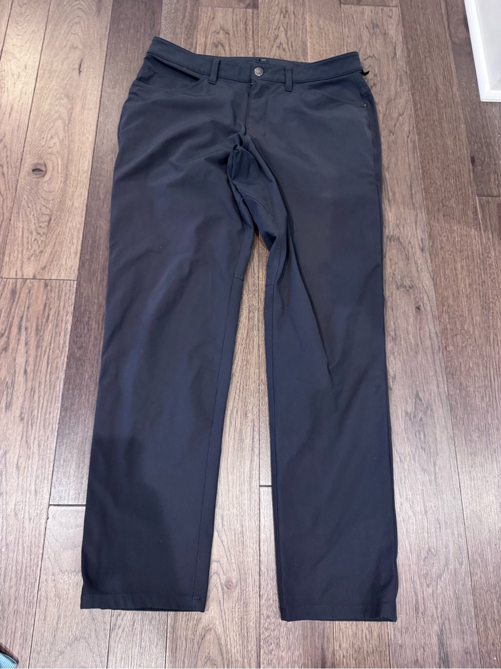 lululemon athletica Dark Gray Men’s ABC Straight-Leg Chinos